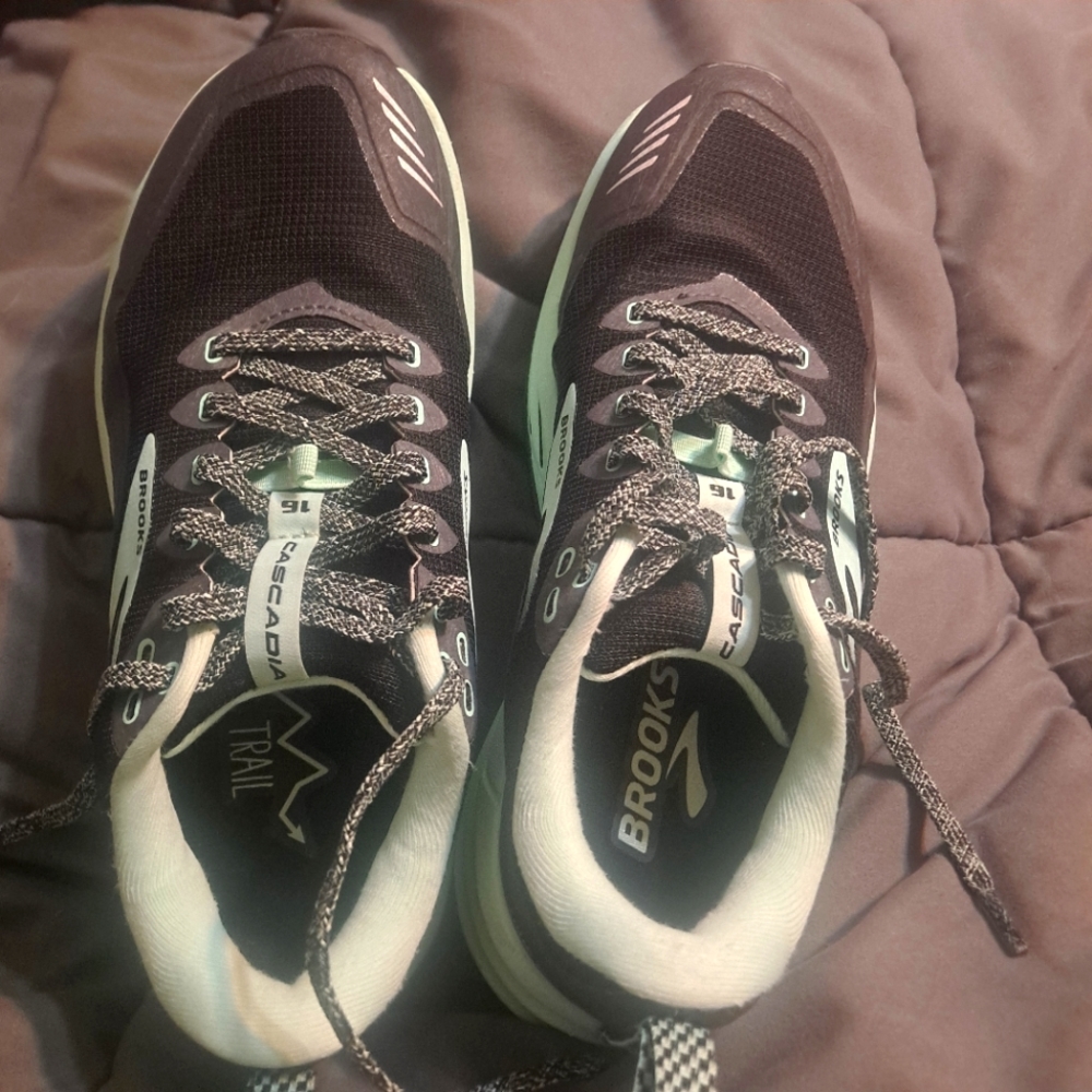 Running shoes